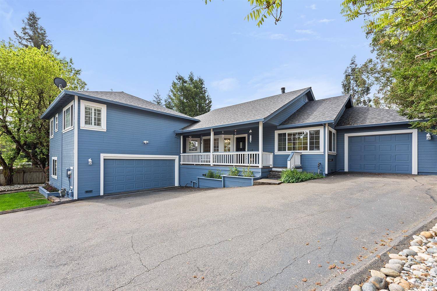 Cotati, CA 94931,4 Issel CT