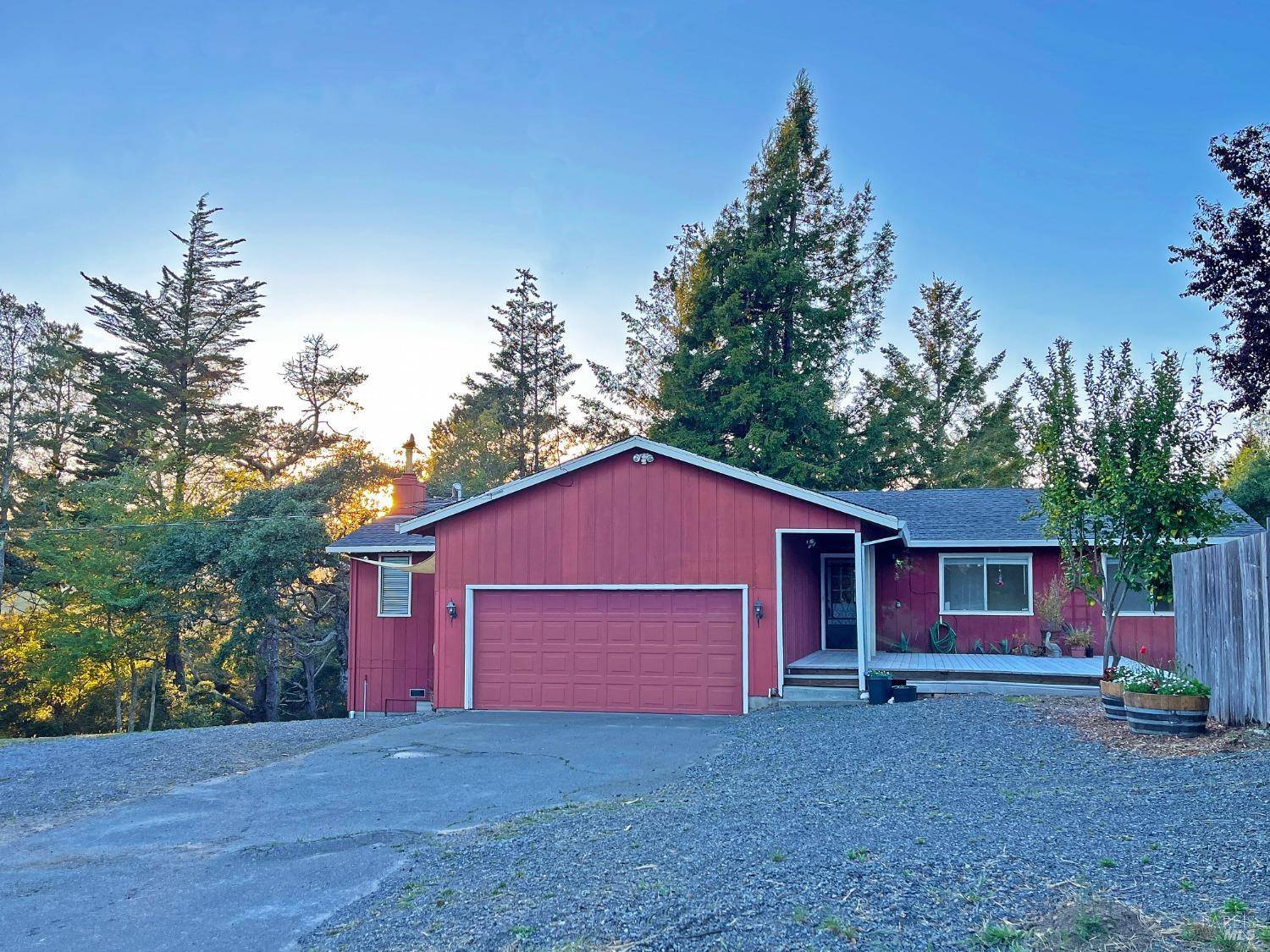 Sebastopol, CA 95472,1009 Tilton RD