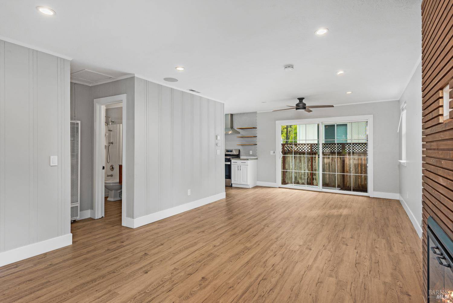 Guerneville, CA 95446,17552 River LN