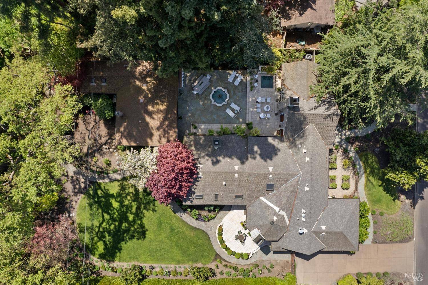 Napa, CA 94558,1571 Silver TRL