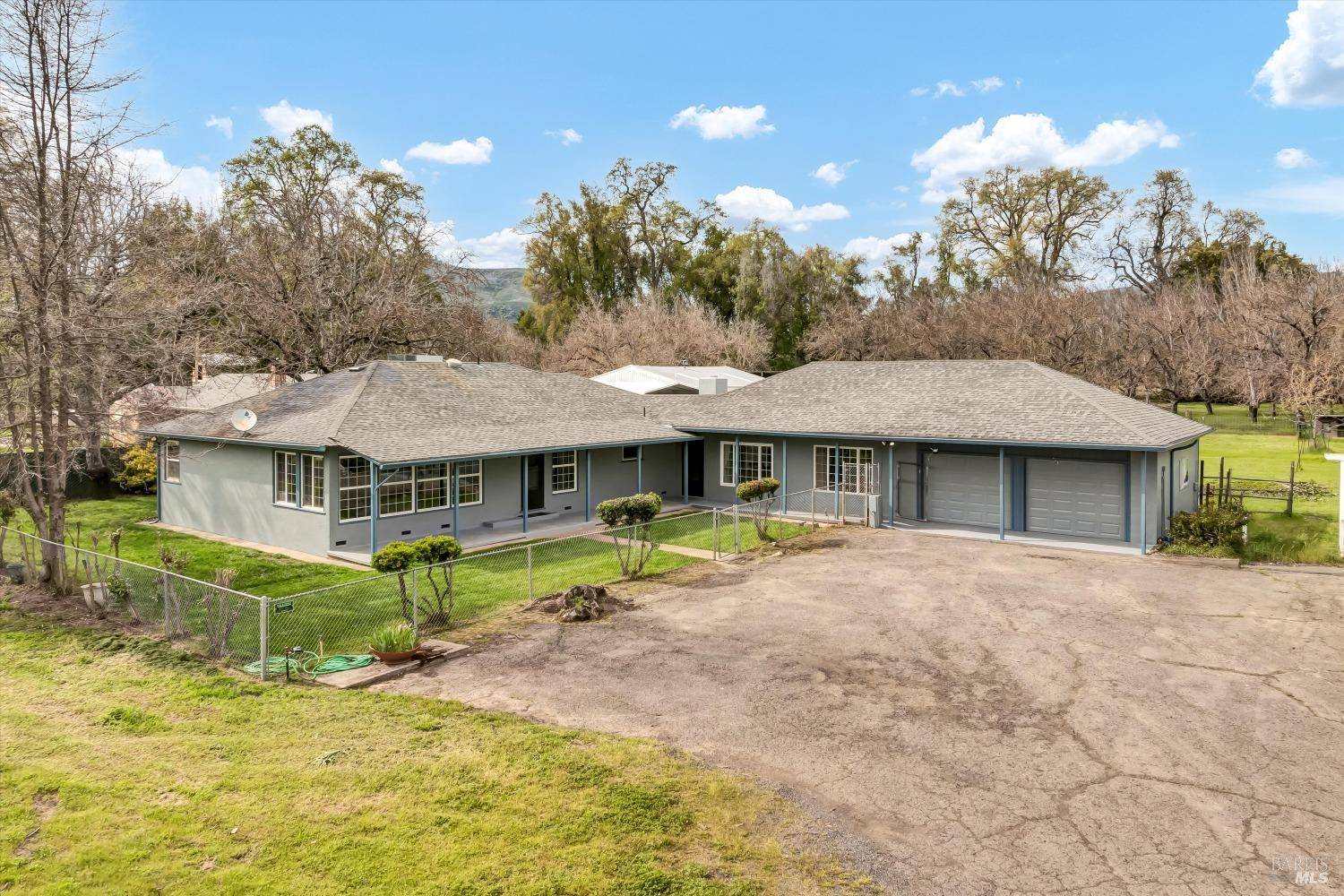 Upper Lake, CA 95485,820 Clover DR