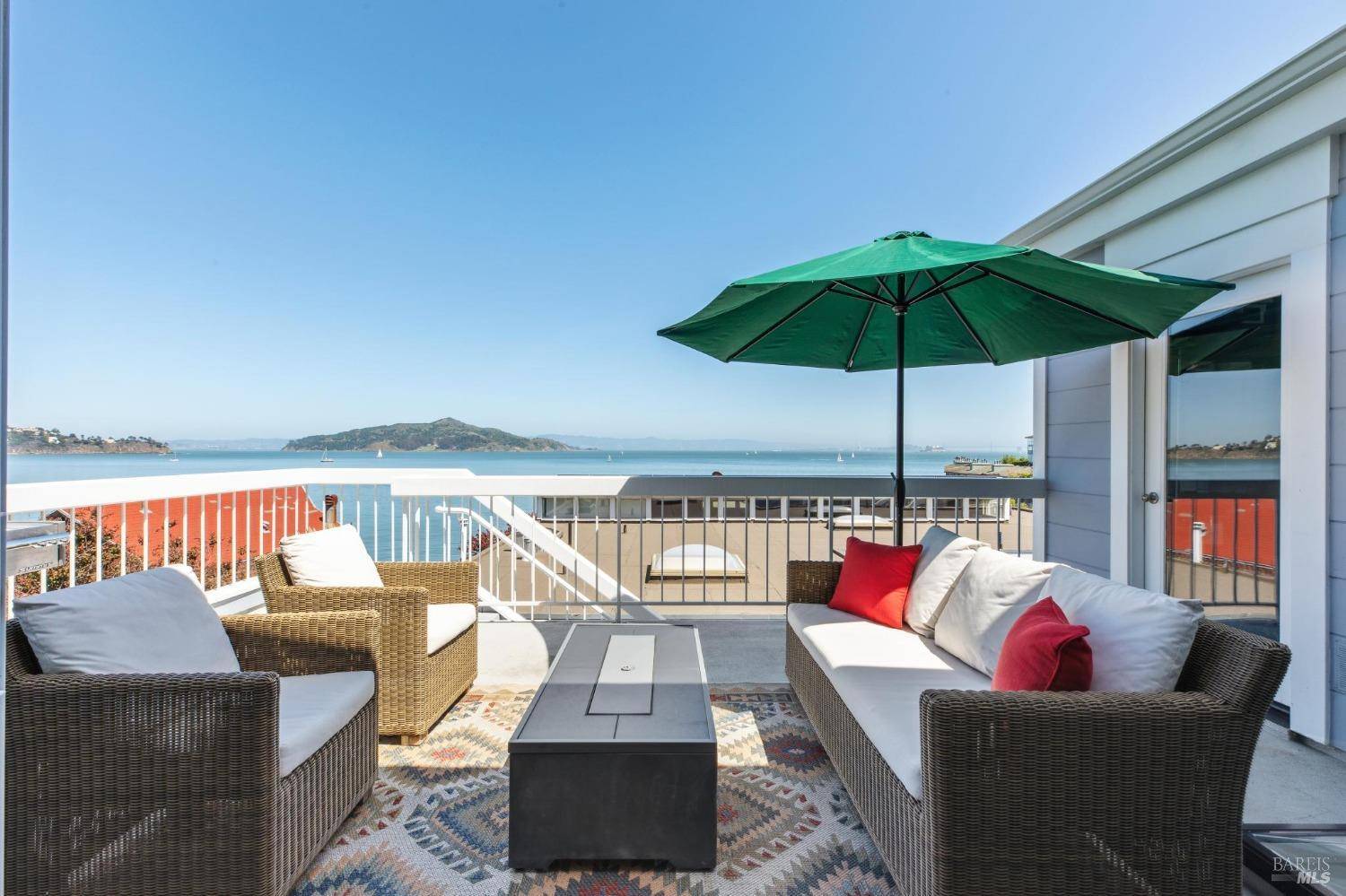 Sausalito, CA 94965,202 Valley ST 1