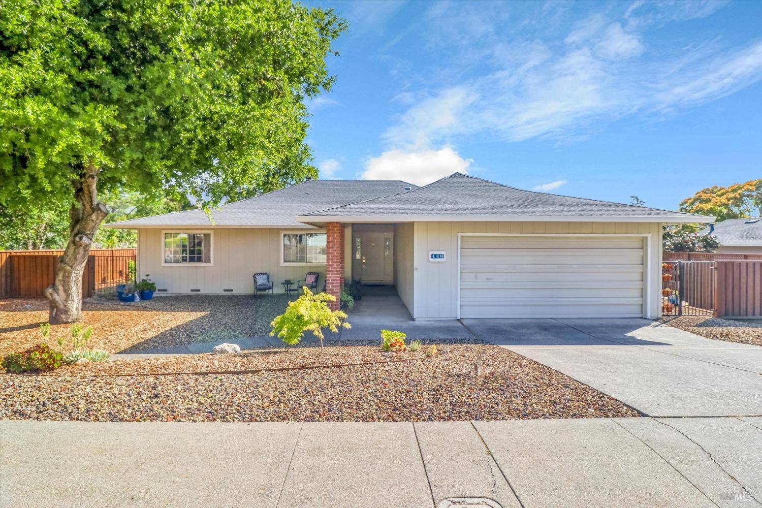 Santa Rosa, CA 95409,448 Oak Brook LN