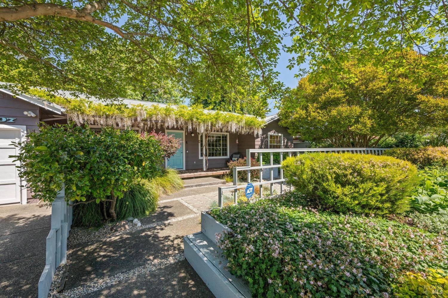 Santa Rosa, CA 95405,3707 Princeton DR