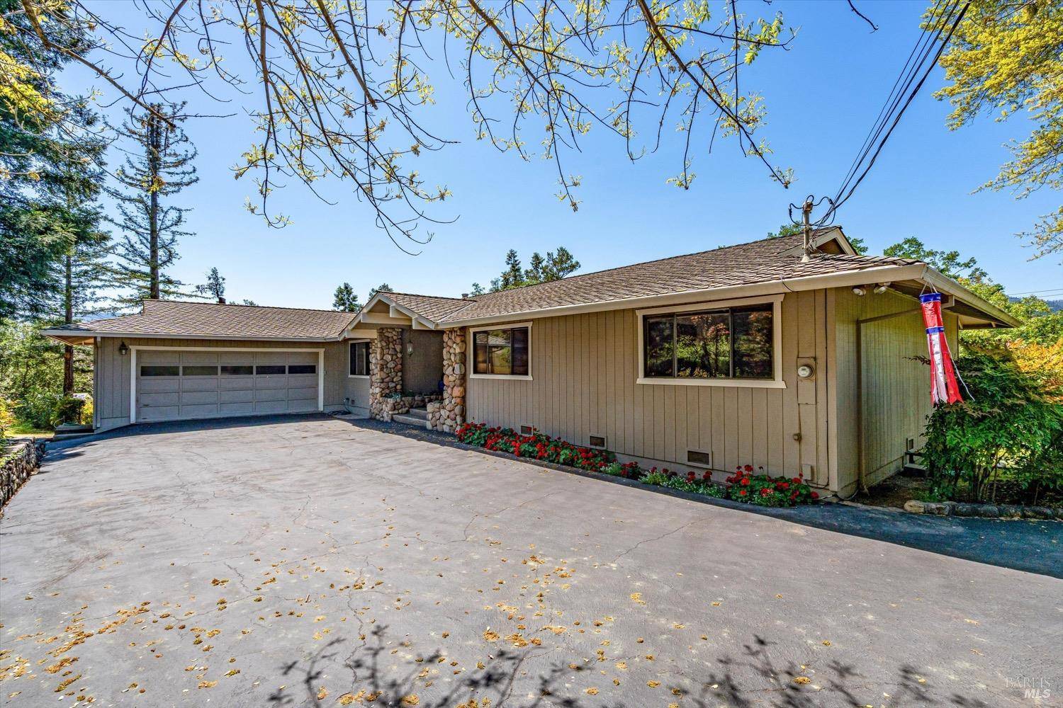St. Helena, CA 94574,103 Camino VIS