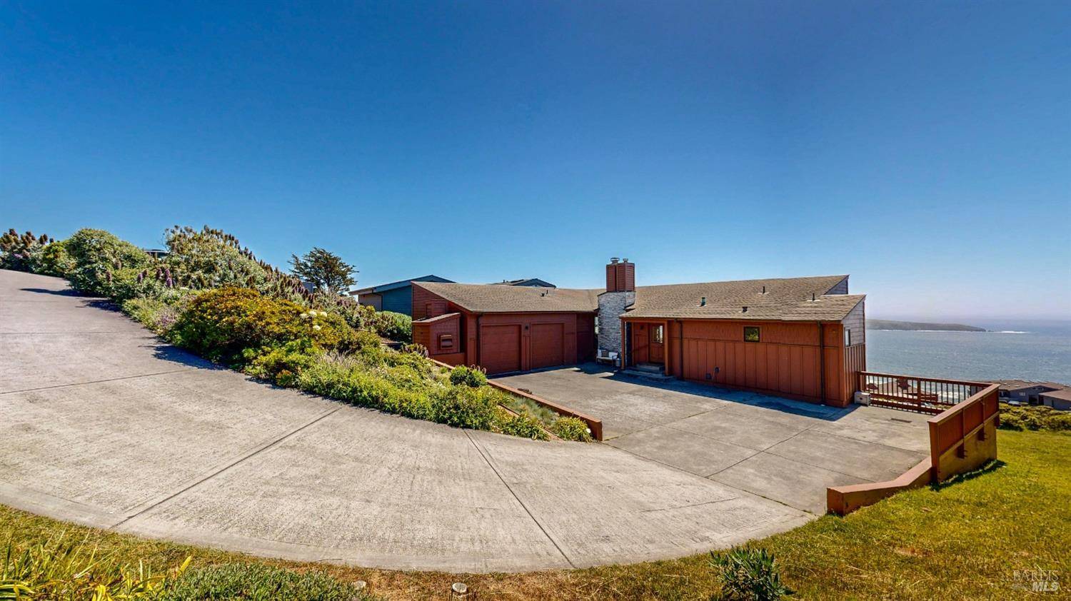 Dillon Beach, CA 94929,21 Maui LN