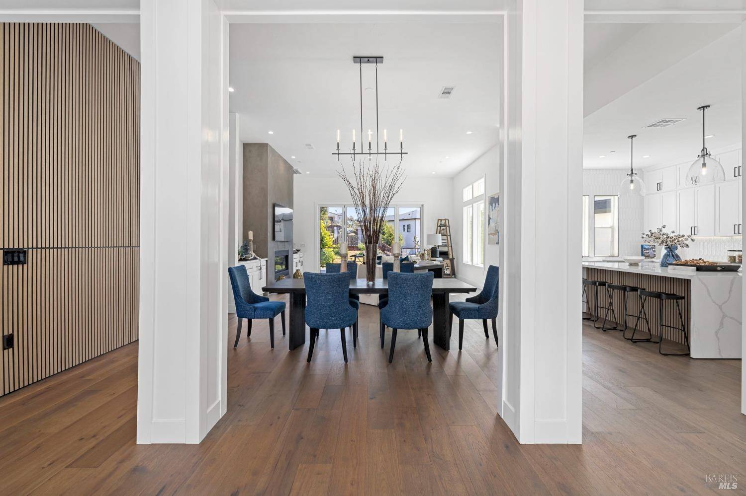 Santa Rosa, CA 95403,3742 Sawgrass PL