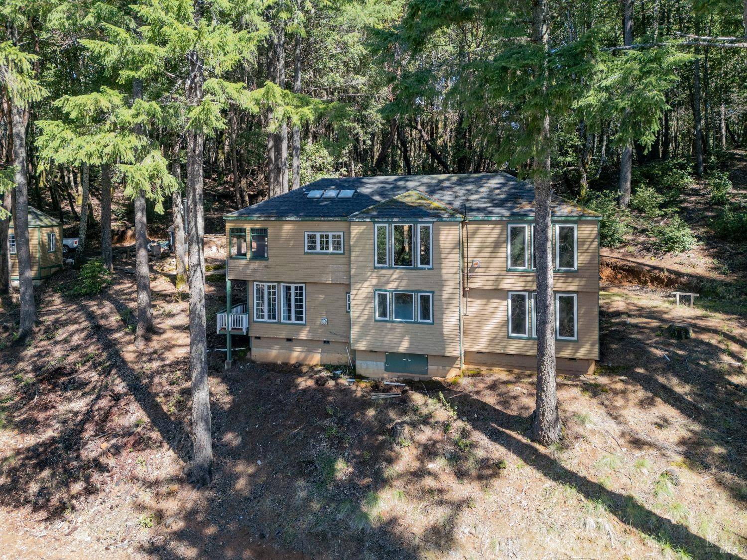 Willits, CA 95490,28900 Timberline RD