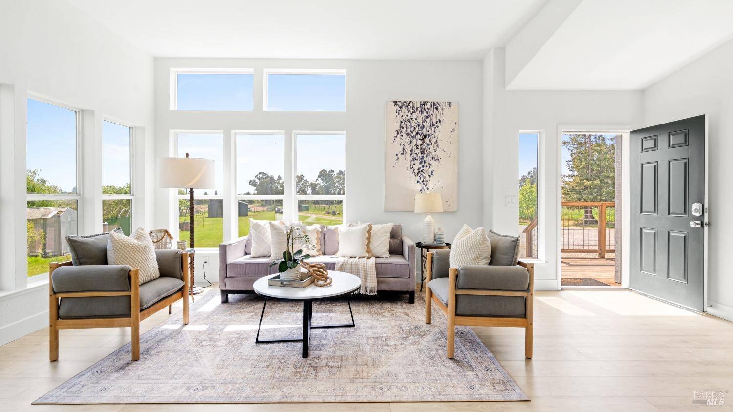 Penngrove, CA 94951,160 Davis LN