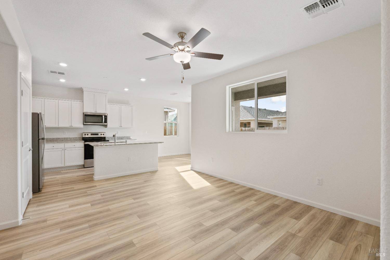 Rio Vista, CA 94571,2261 Espana LN