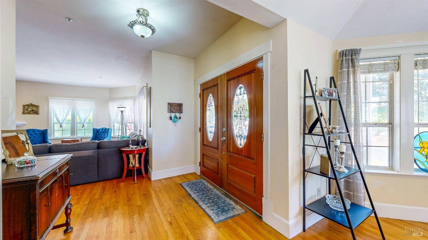 Cloverdale, CA 95425,125 Oakbrook LN