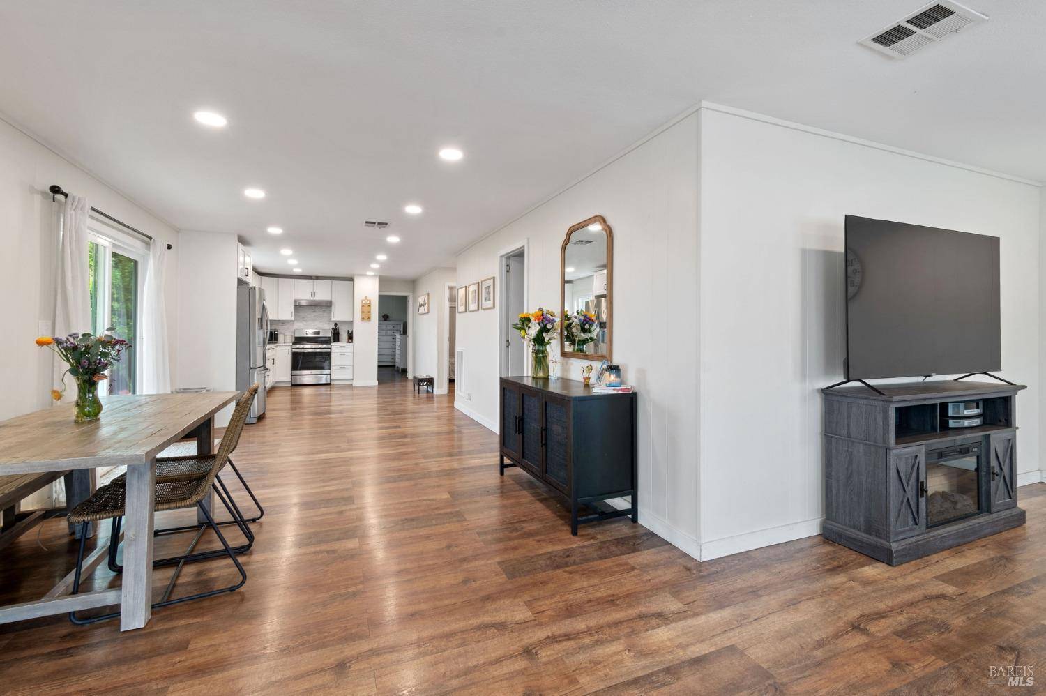 Napa, CA 94558,128 Newell CIR