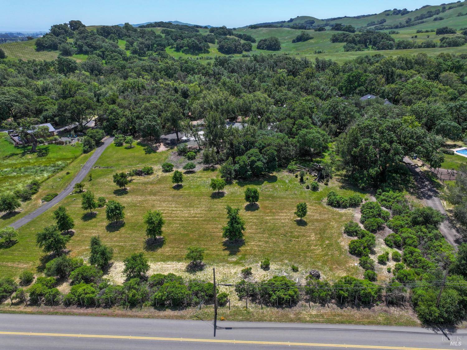 Sonoma, CA 95476,2120 Grove ST