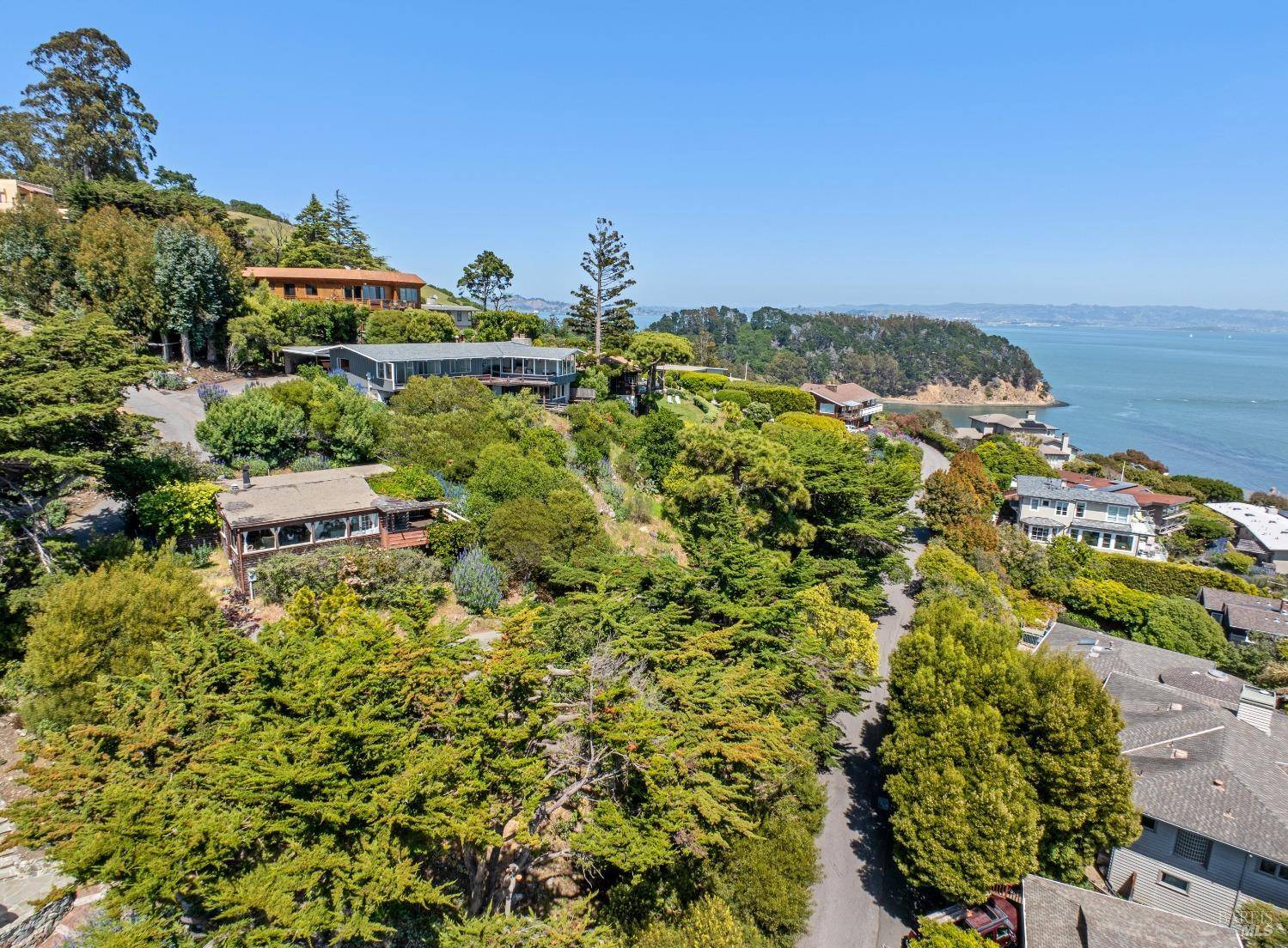 Tiburon, CA 94920,2307 Spanish Trail RD