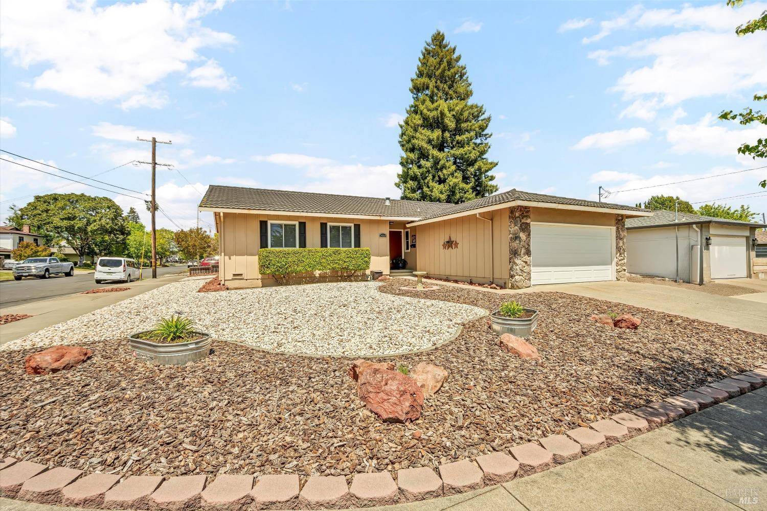 Napa, CA 94558,2464 Maclennan ST