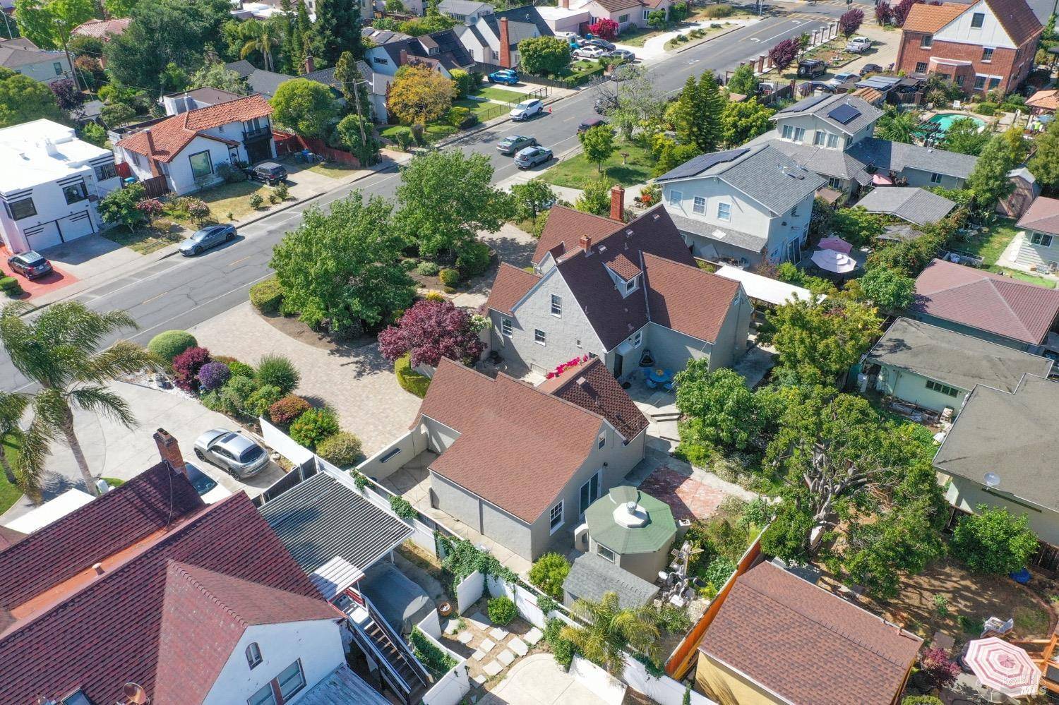 Vallejo, CA 94590,1124 Tuolumne ST