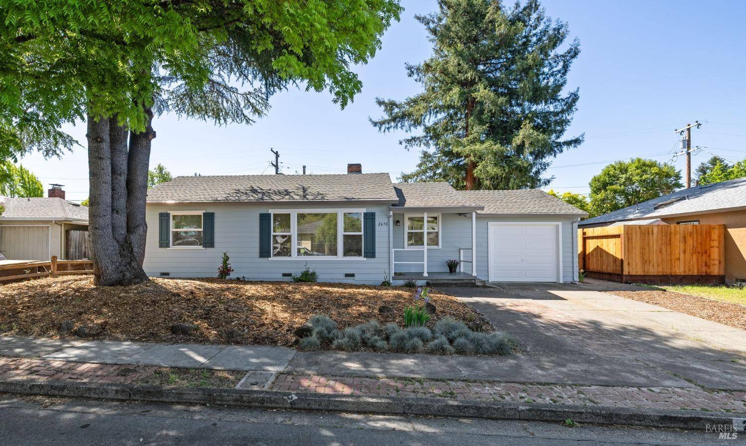 Santa Rosa, CA 95405,2638 Valley Center DR