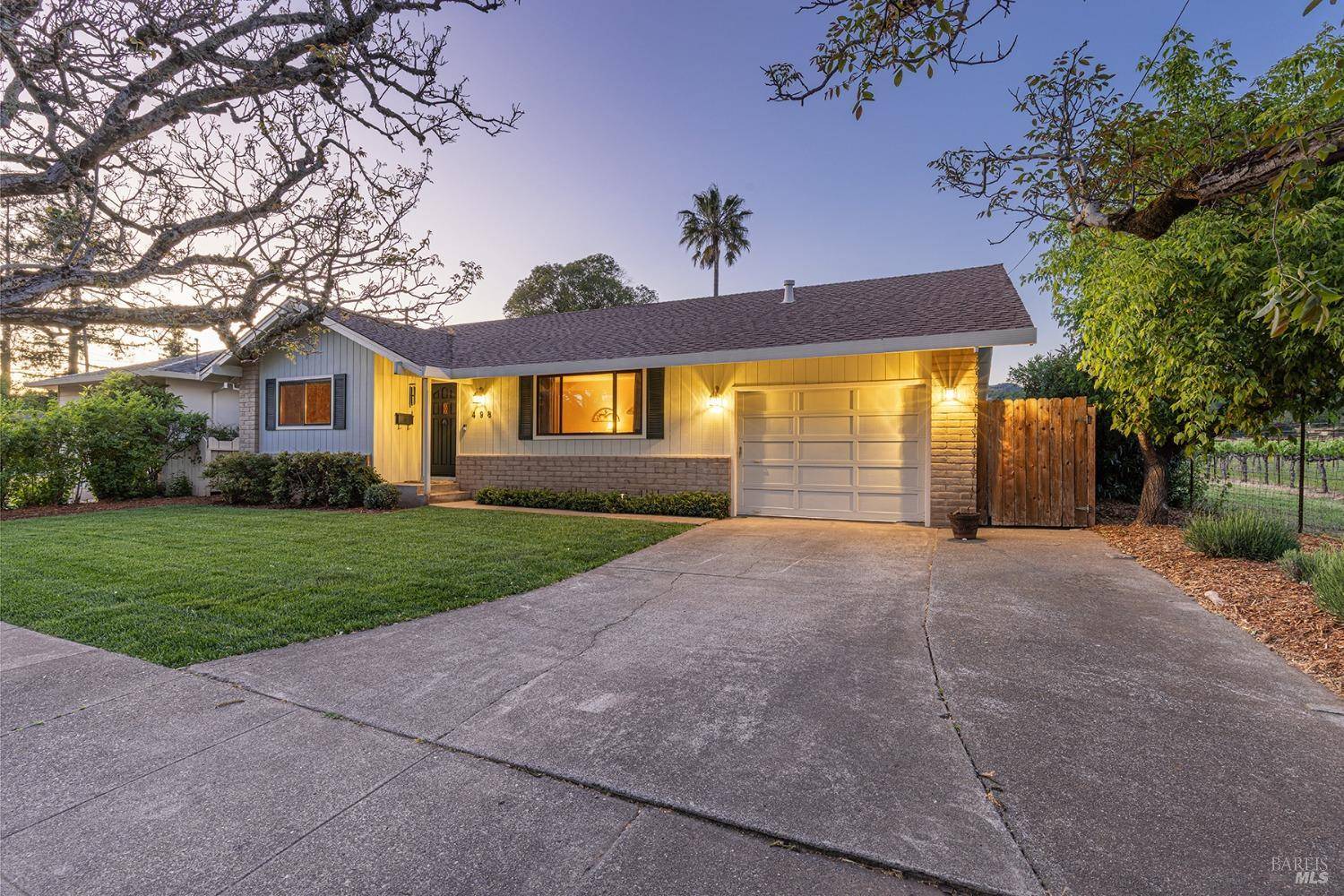 Sonoma, CA 95476,498 Lovall Valley RD