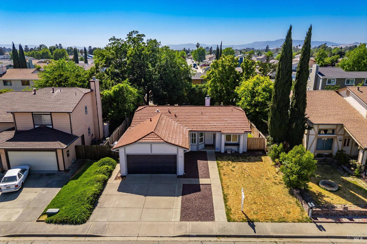 Suisun City, CA 94585,808 Tulare CIR