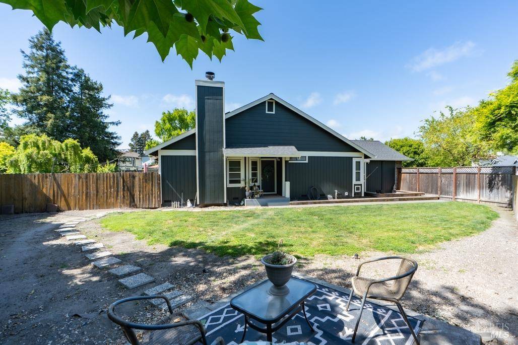 Petaluma, CA 94954,829 Winton DR