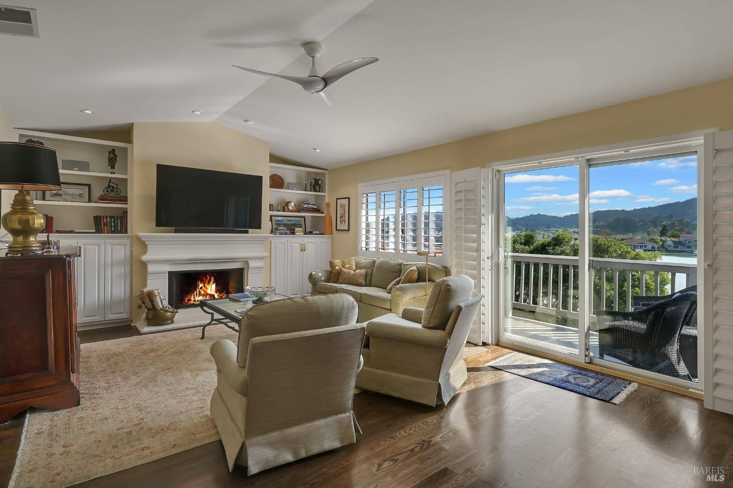 Greenbrae, CA 94904,38 Drakes View CIR