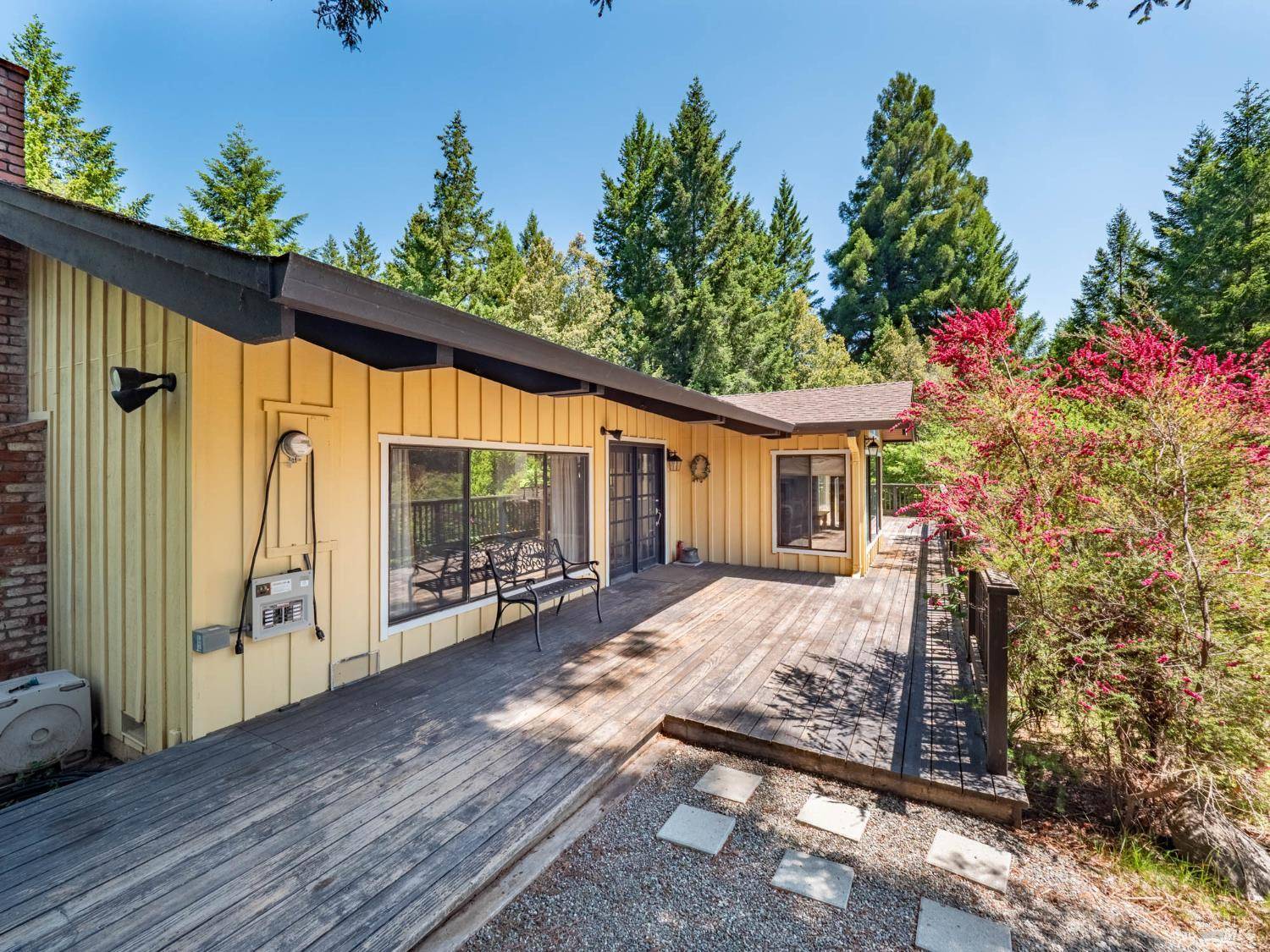 Philo, CA 95466,7701 Signal Ridge RD