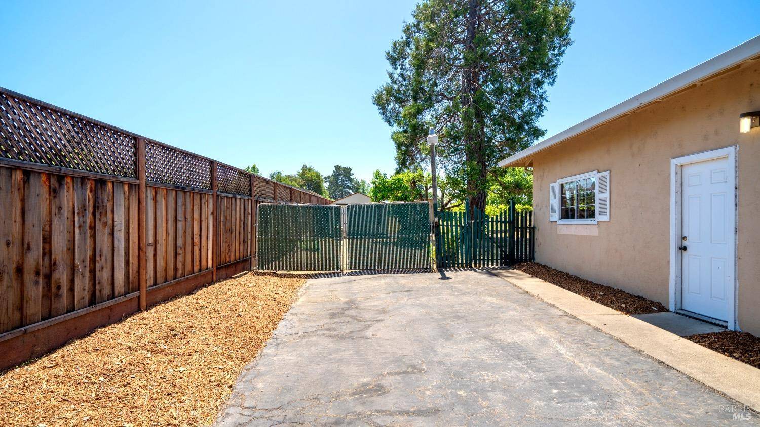 Forestville, CA 95436,6825 Giusti RD