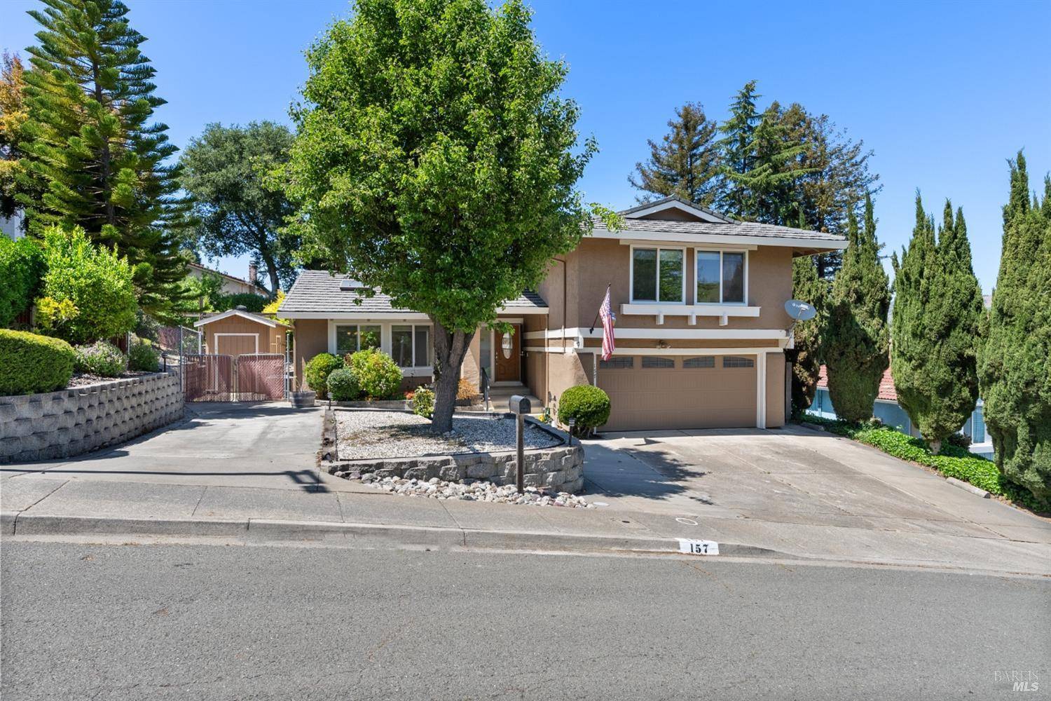 Vallejo, CA 94591,157 Hilltop DR