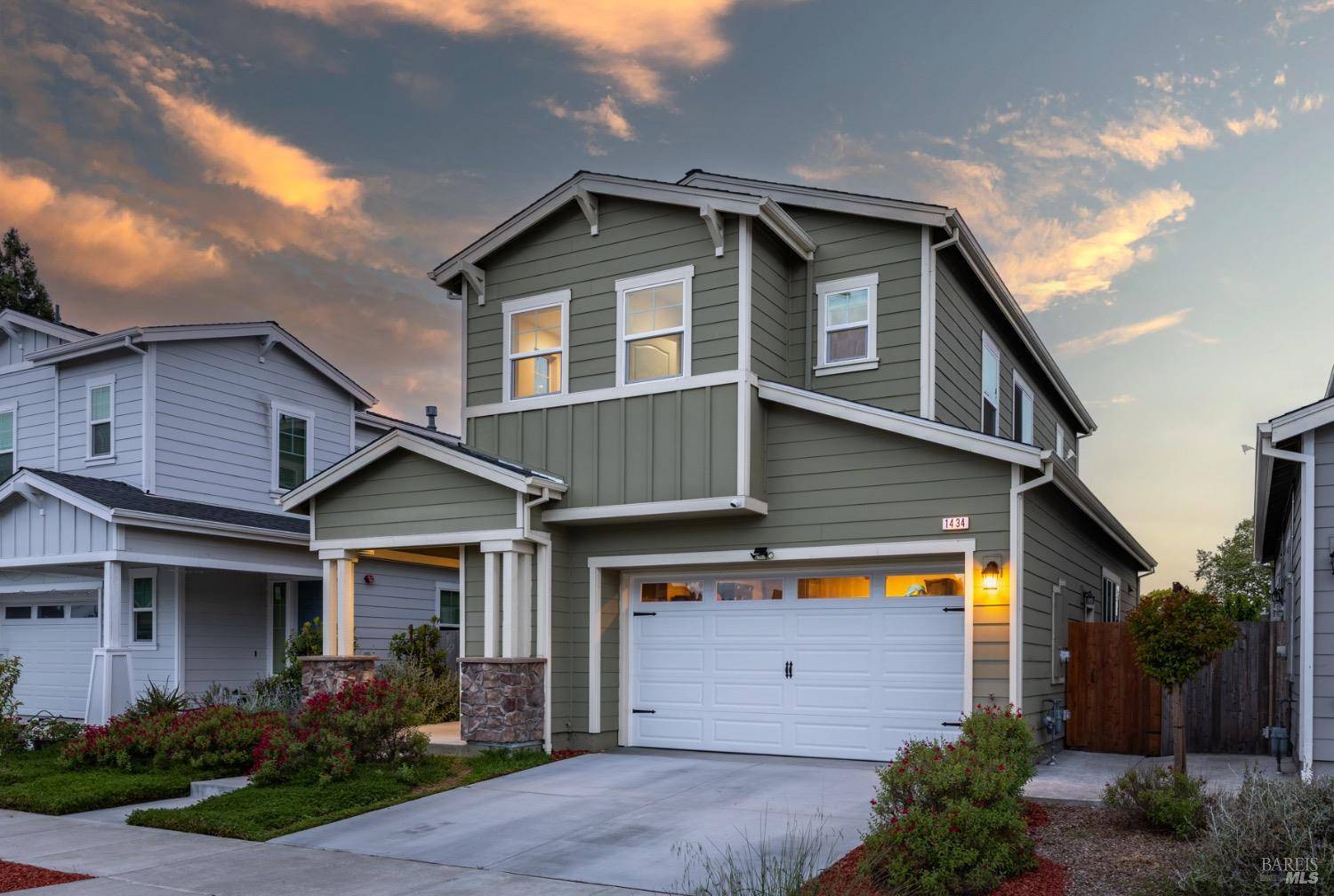 Santa Rosa, CA 95401,1434 Heather DR