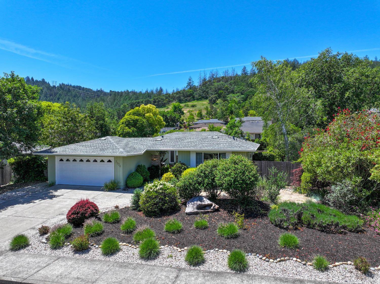 Santa Rosa, CA 95409,7376 Oakmont DR