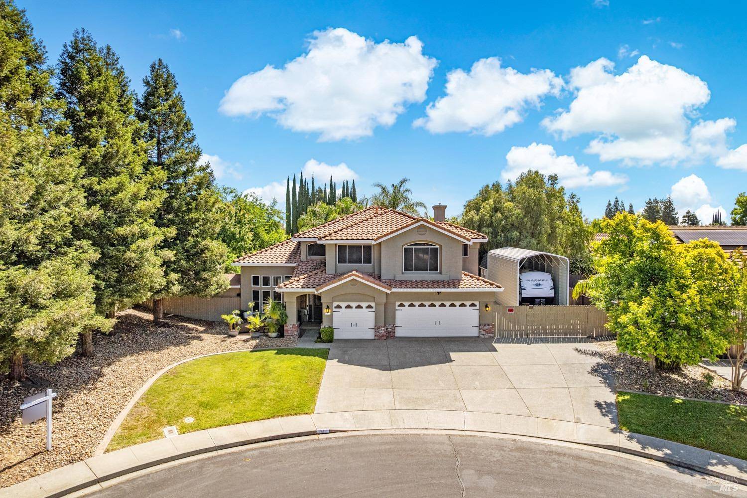 Vacaville, CA 95688,319 Birchwood CT