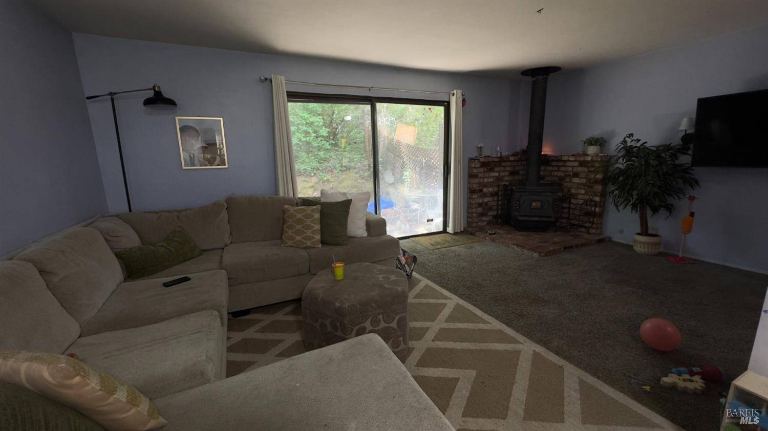Willits, CA 95490,25248 Robinson RD