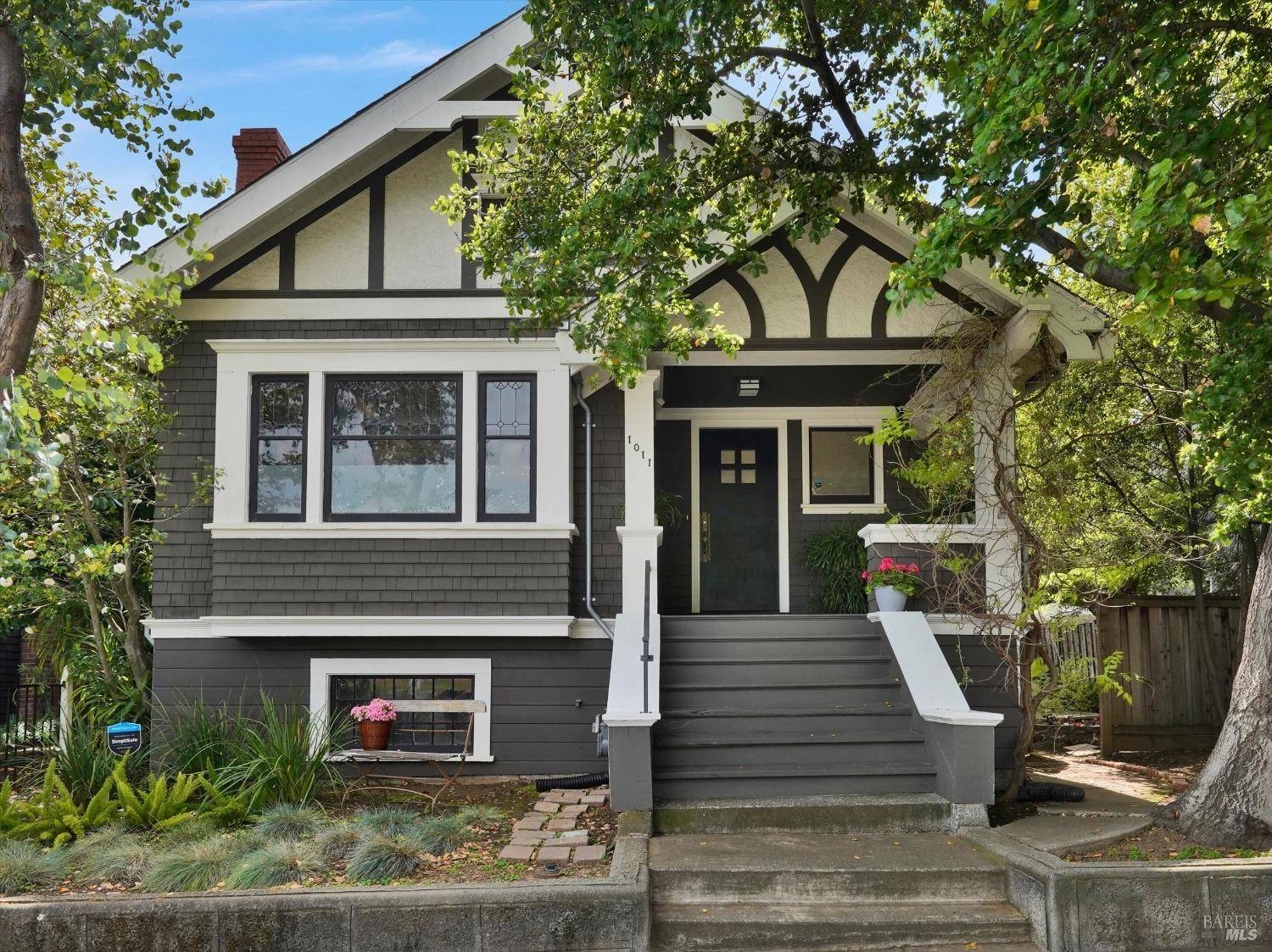 Vallejo, CA 94590,1011 Georgia ST