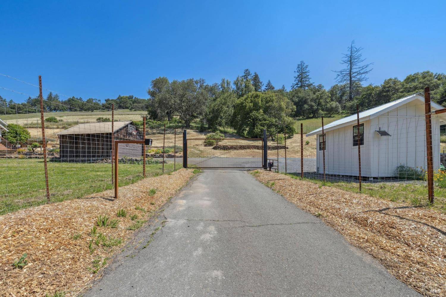 Santa Rosa, CA 95404,7129 Bennett Valley RD