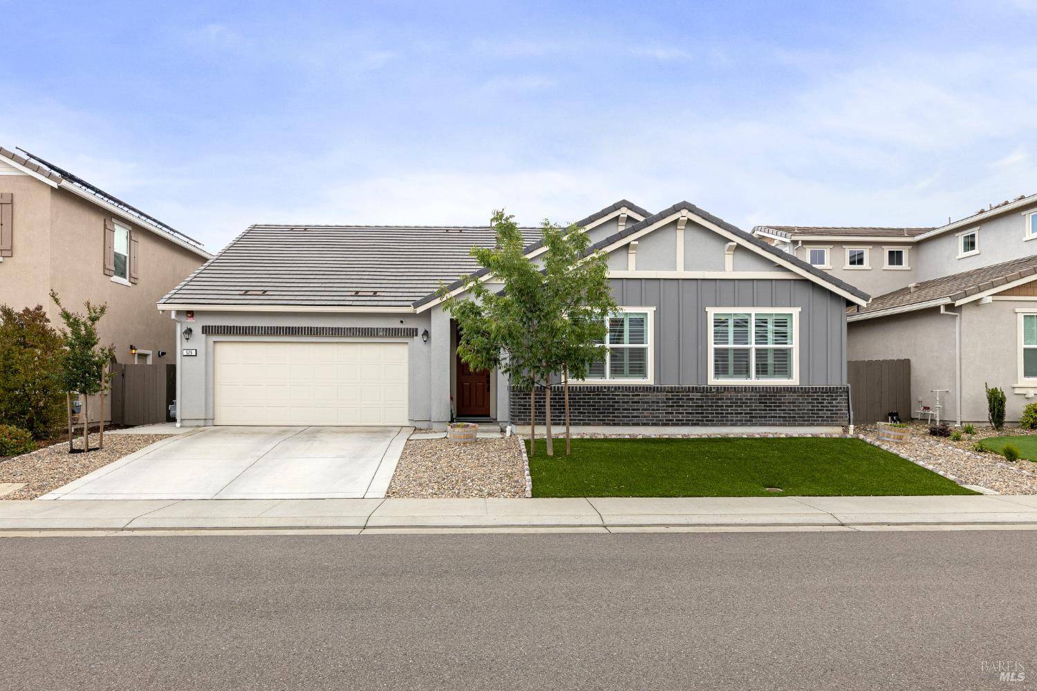 Vacaville, CA 95687,525 Honeysuckle DR