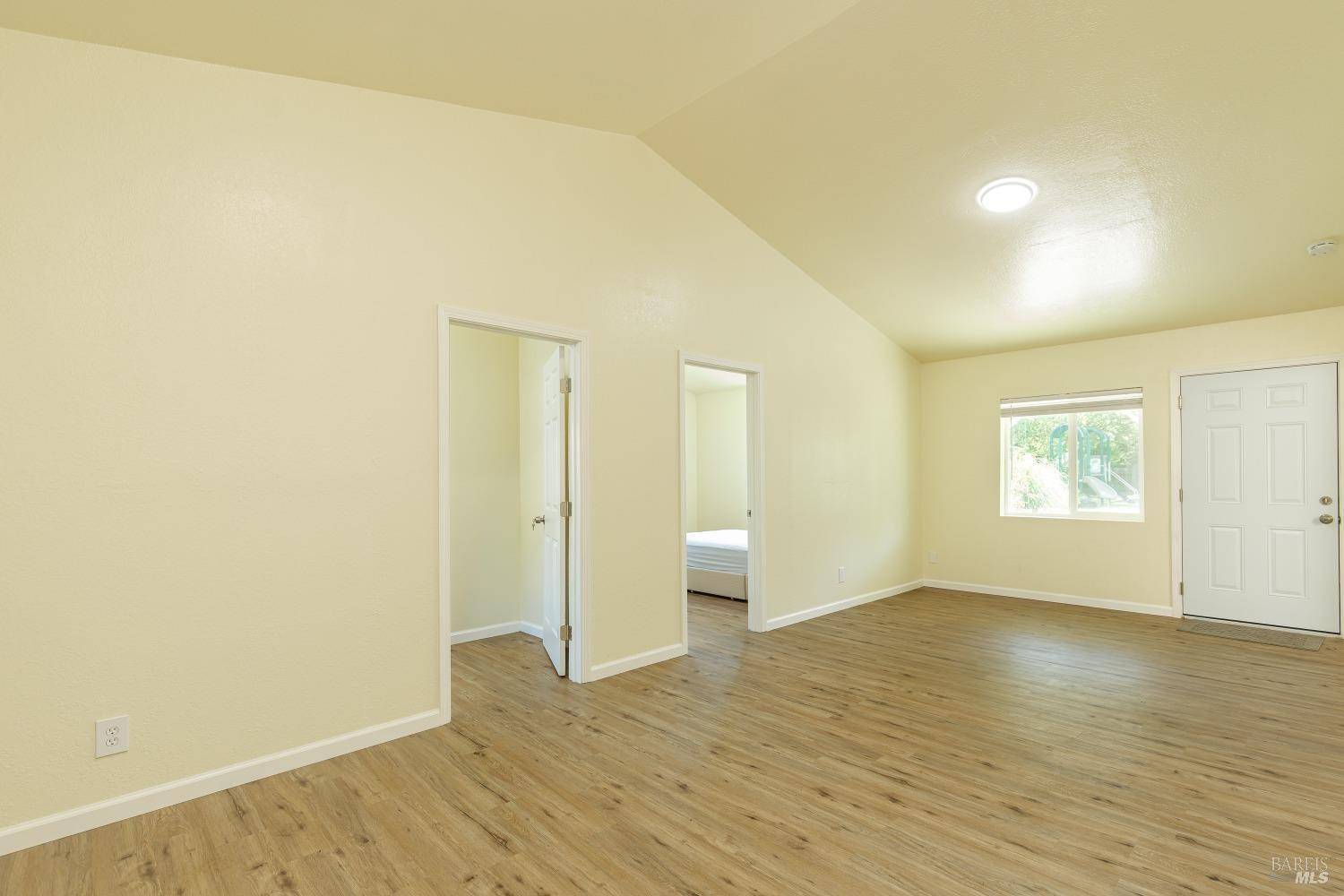 Santa Rosa, CA 95409,920 Acacia LN