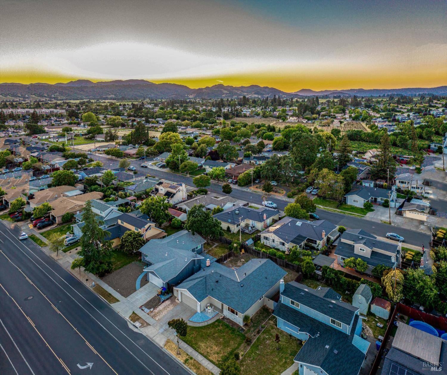 Napa, CA 94558,1828 Trower AVE