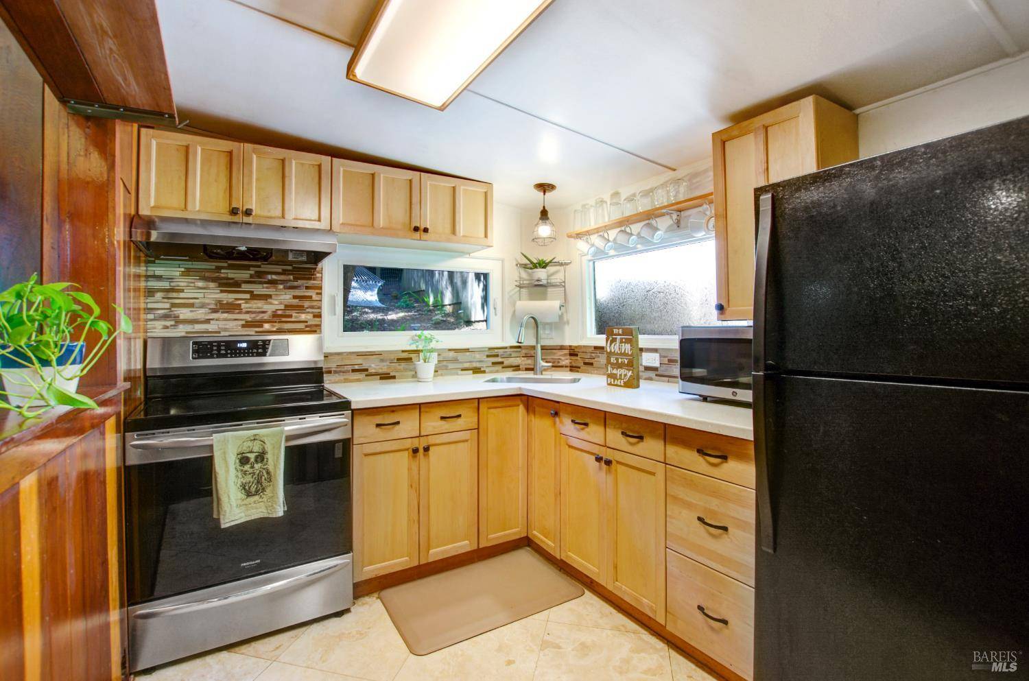 Forestville, CA 95436,10236 Old River RD