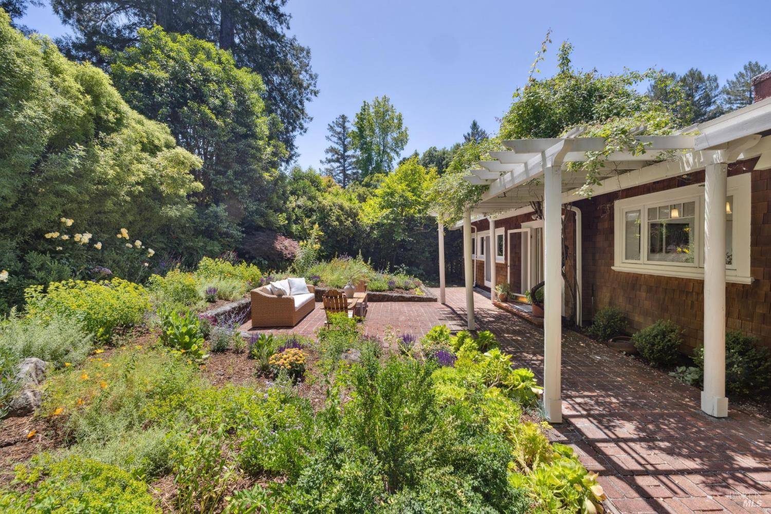Ross, CA 94957,25 Winship AVE