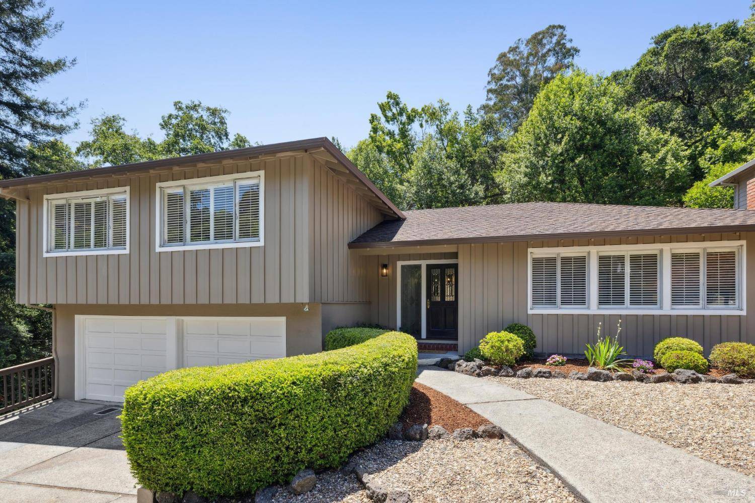 Greenbrae, CA 94904,305 N Almenar DR