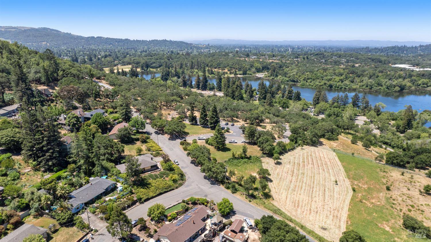 Santa Rosa, CA 95409,5430 Pepperwood RD
