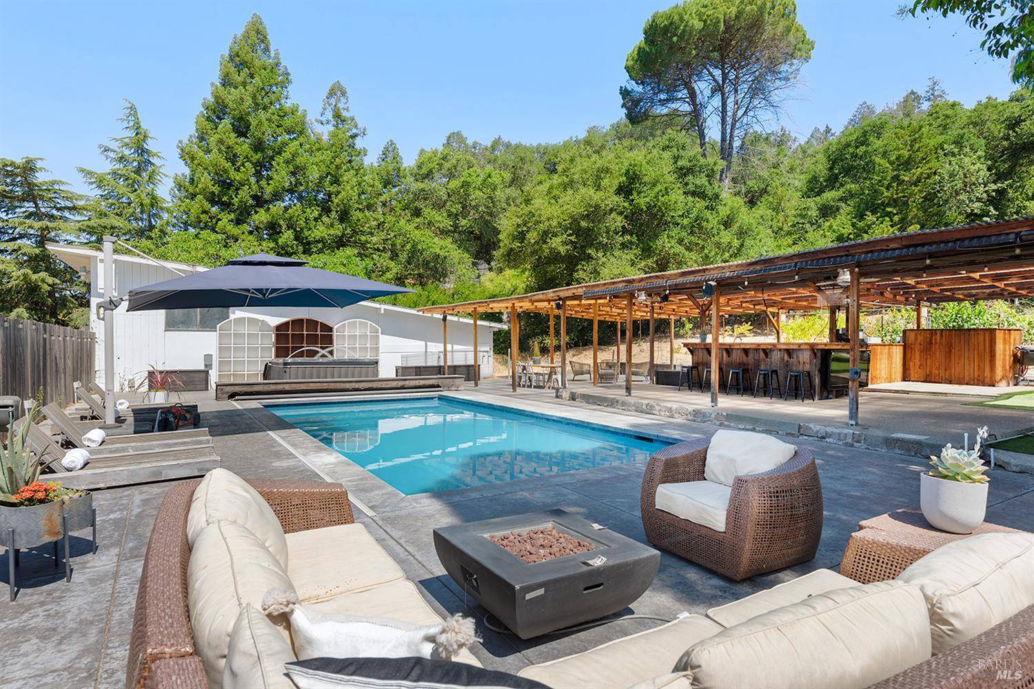 Healdsburg, CA 95448,995 Dry Creek RD