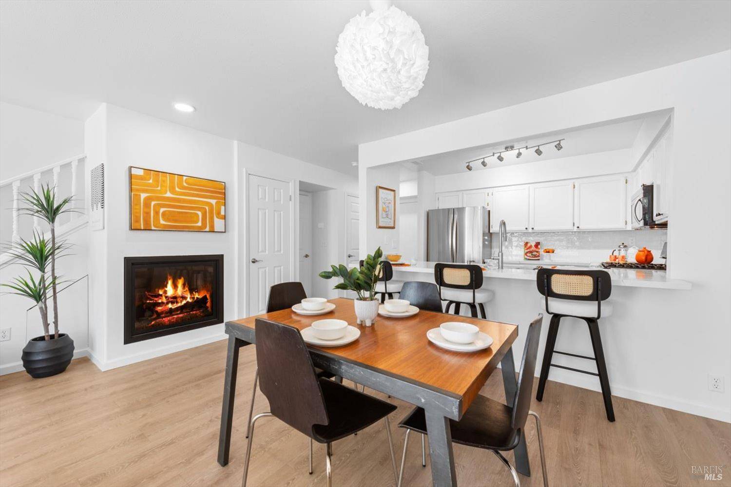 Santa Rosa, CA 95407,538 Torrey Pine LN