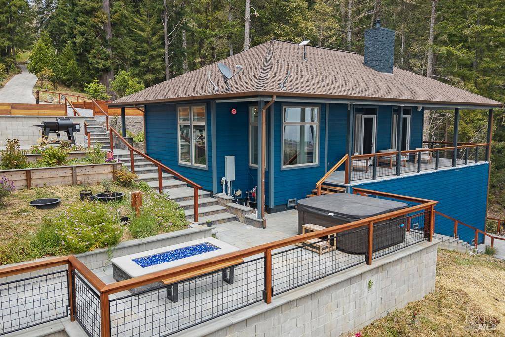 Jenner, CA 95450,22172 Umland CIR