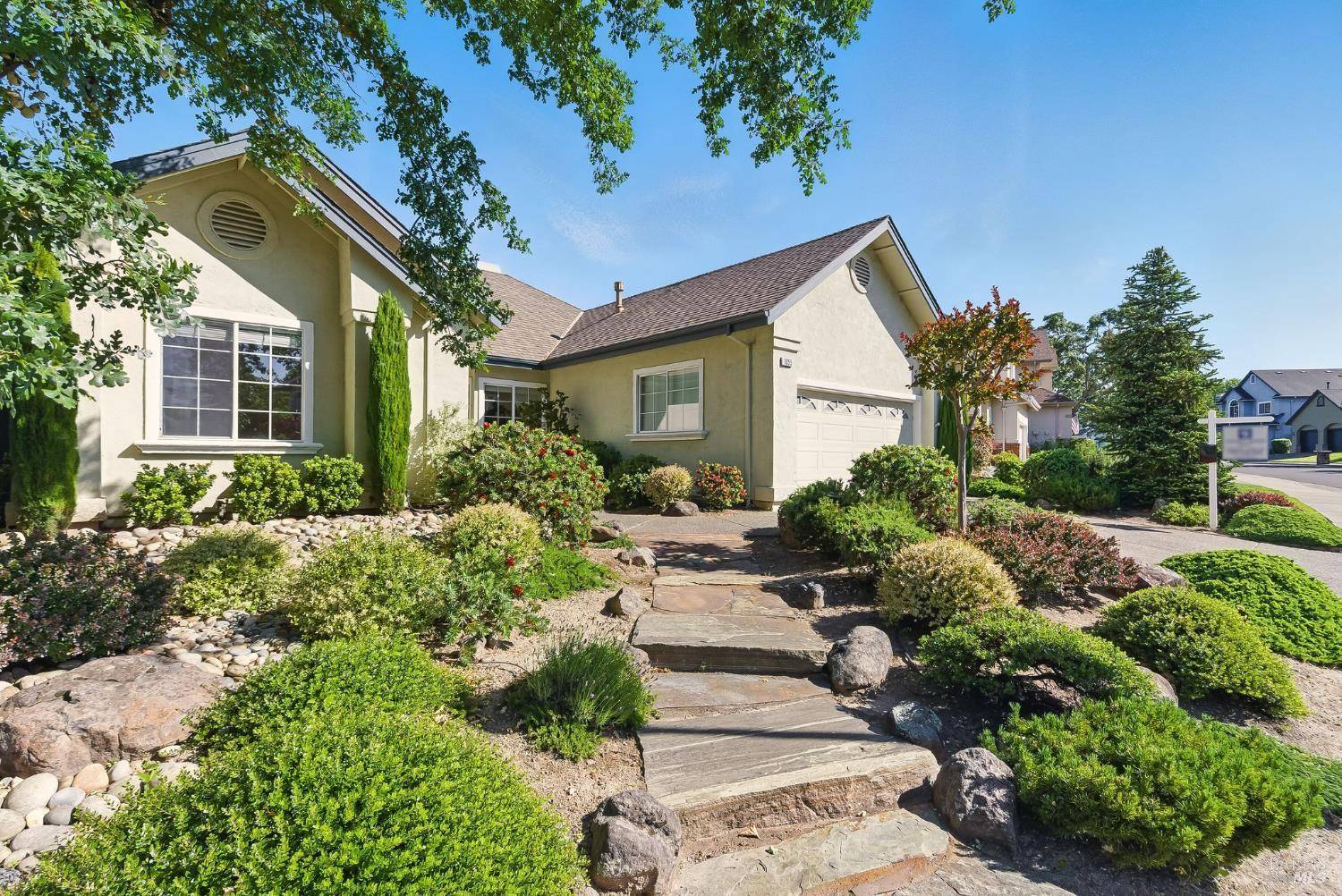 Windsor, CA 95492,1055 Elsbree LN