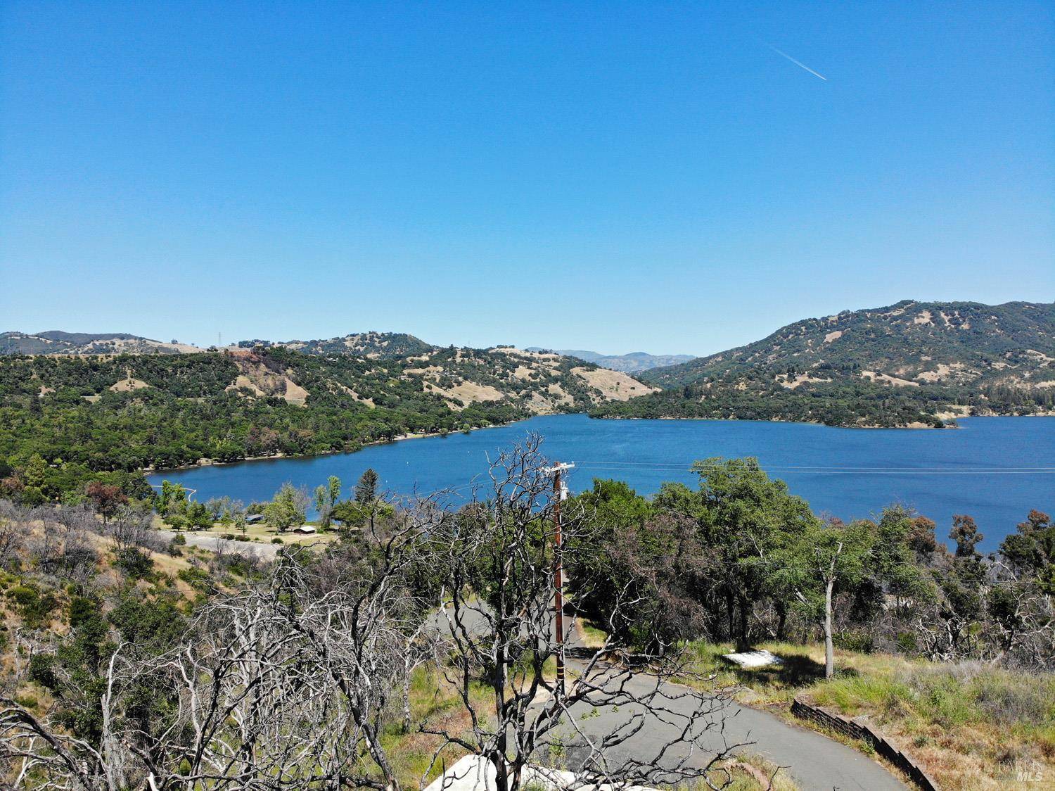 Ukiah, CA 95482,5889 Lake Ridge DR