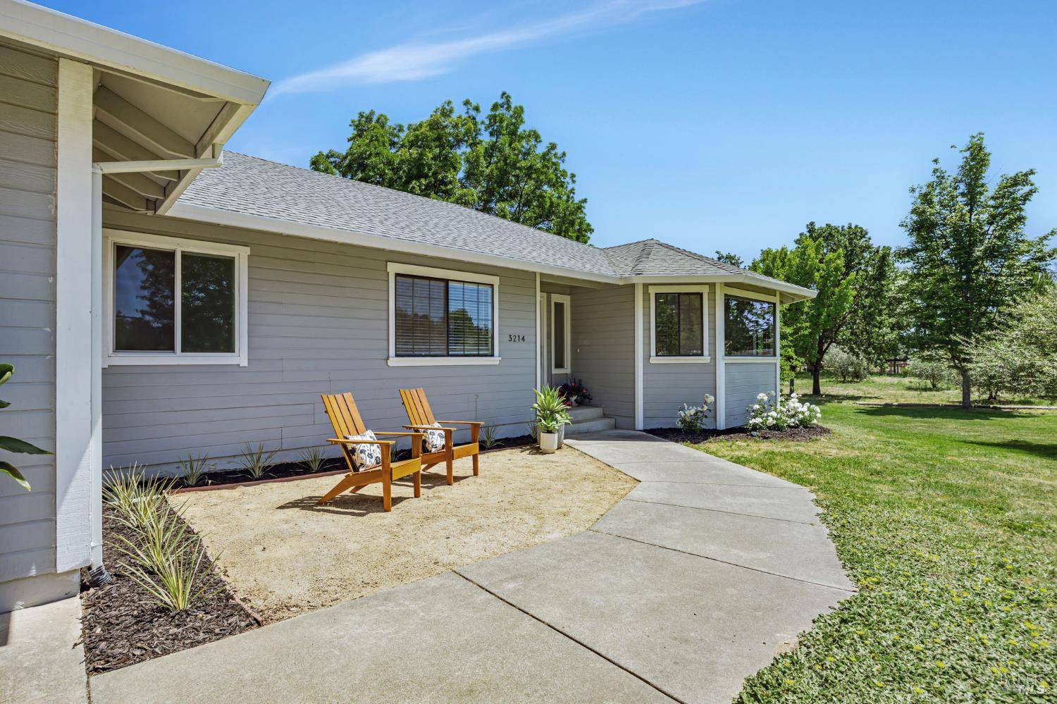 Santa Rosa, CA 95401,3214 Oak Farm LN