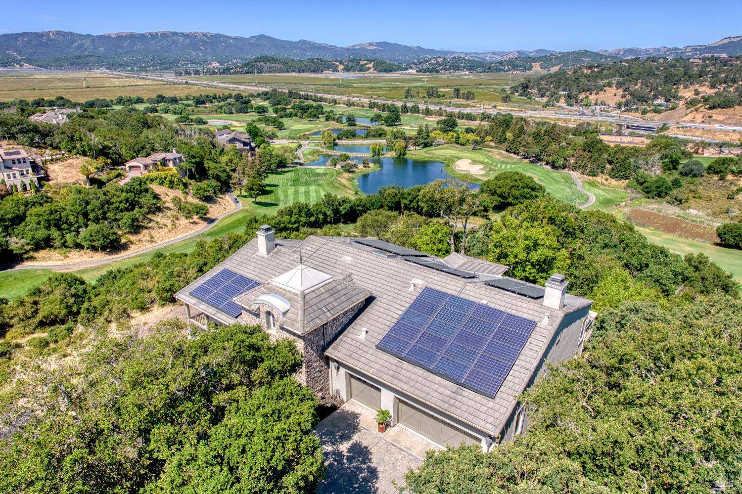 Novato, CA 94945,51 Stonetree LN