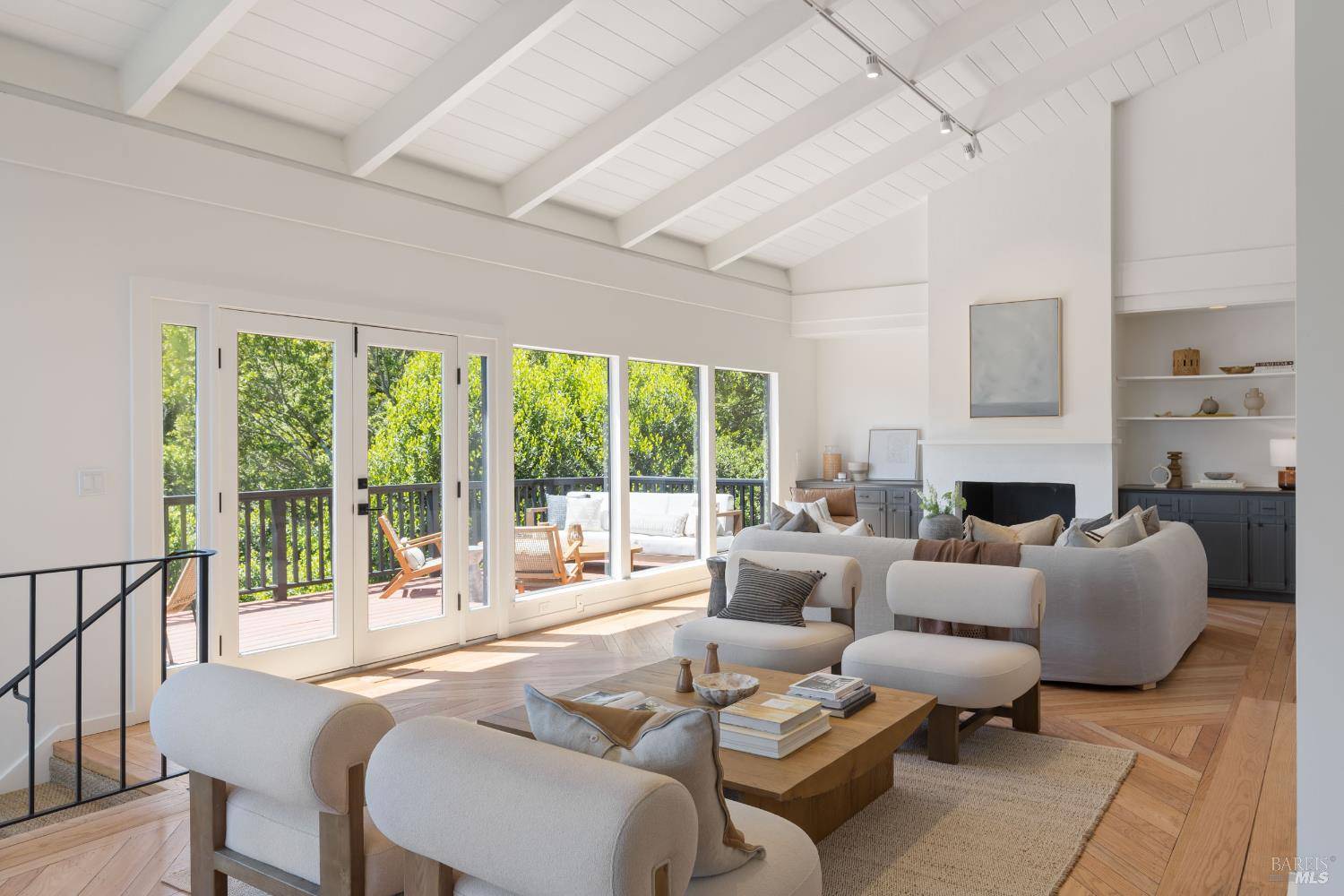 Sausalito, CA 94965,90 GEORGE LN