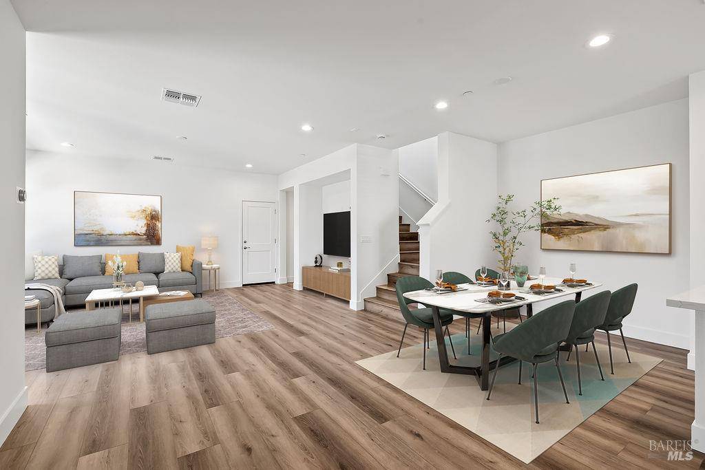 Santa Rosa, CA 95407,2716 Amora CIR